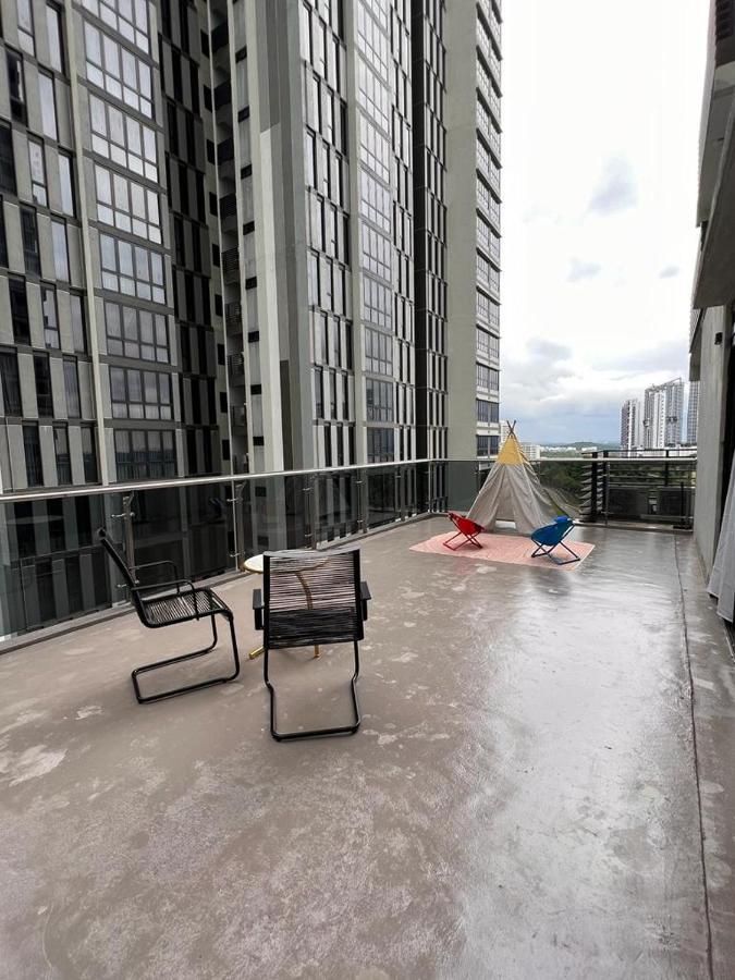 נוסג'יה D Bunga مسلم Homestay Pool View Legoland Nusajaya מראה חיצוני תמונה