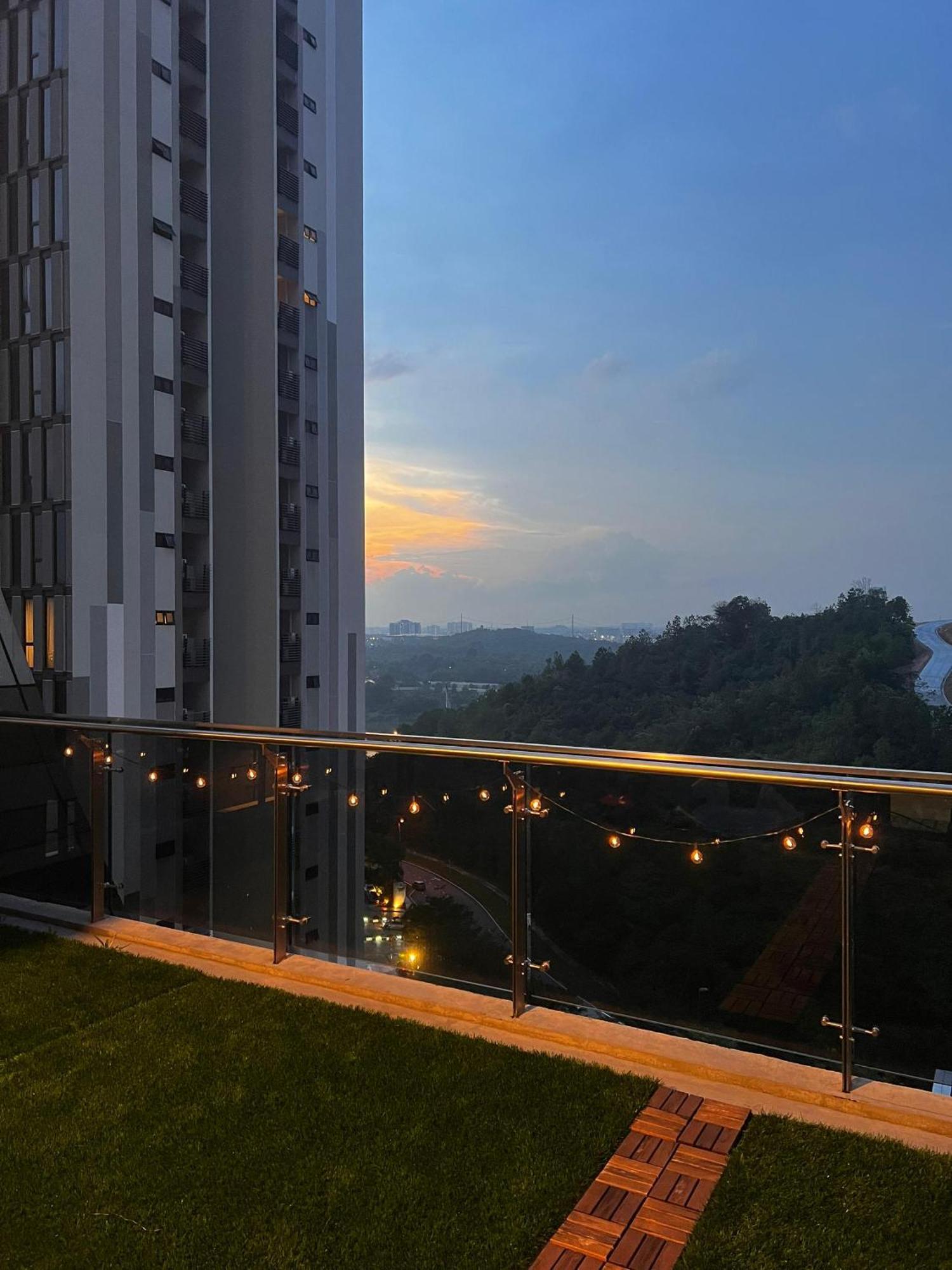 נוסג'יה D Bunga مسلم Homestay Pool View Legoland Nusajaya מראה חיצוני תמונה
